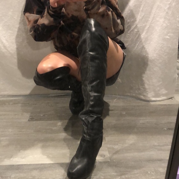 Thigh high leather boots - Picture 4 of 5